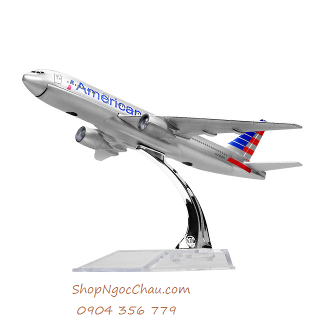 American Airlines B777 16cm.1.jpg